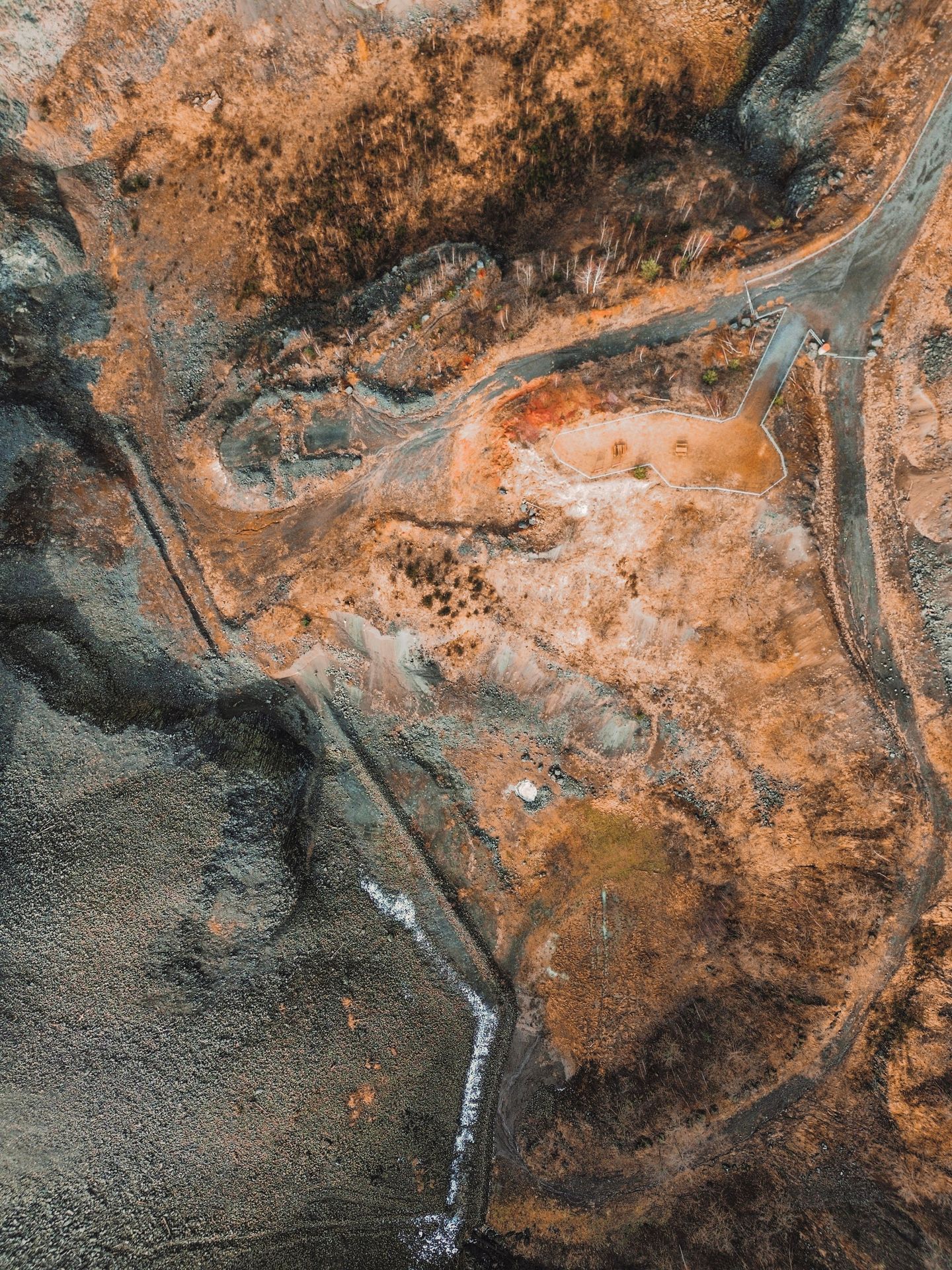 Tu pracowali ludzie, teraz pracuje czas