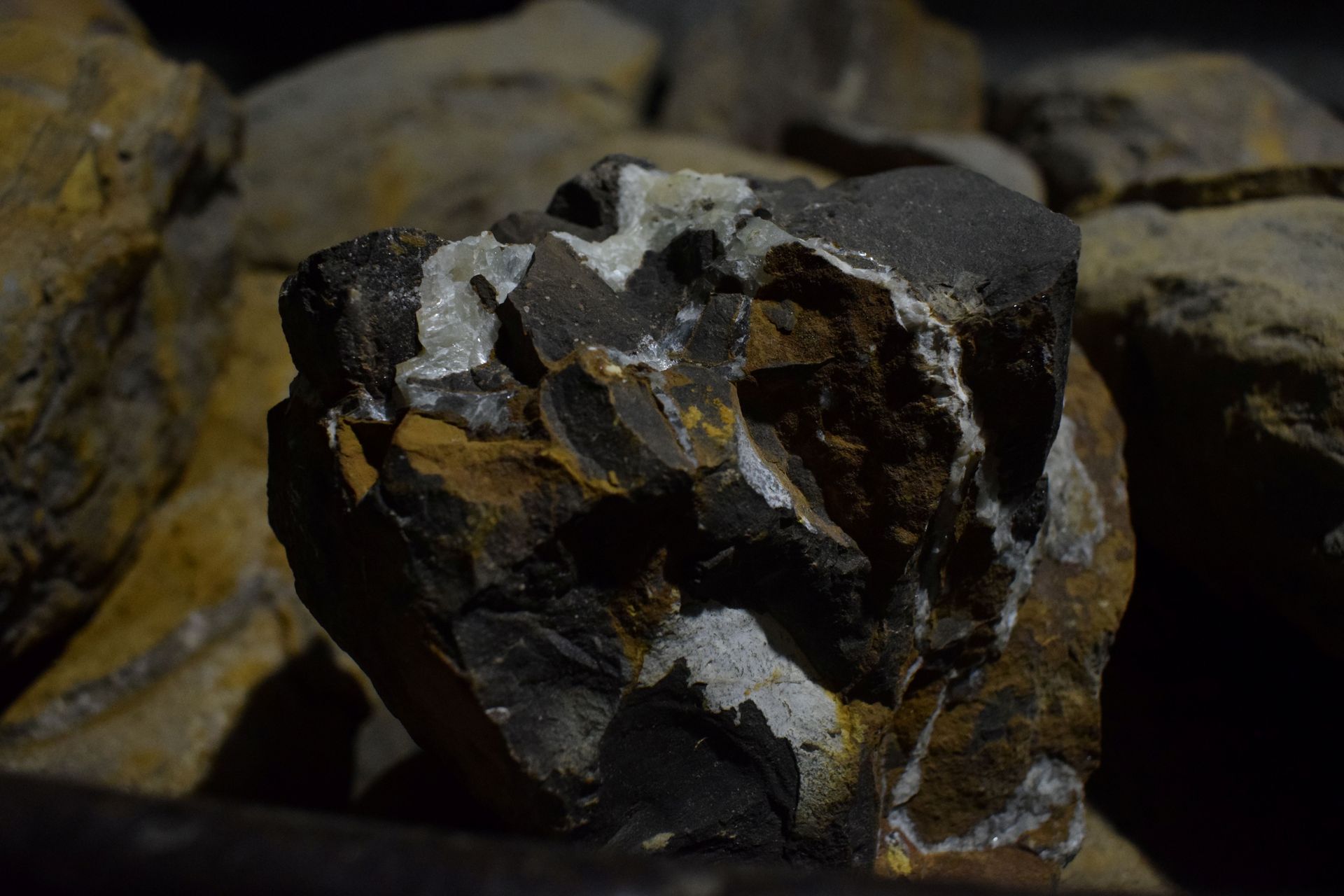  Intrygujący urobek rudy żelaza