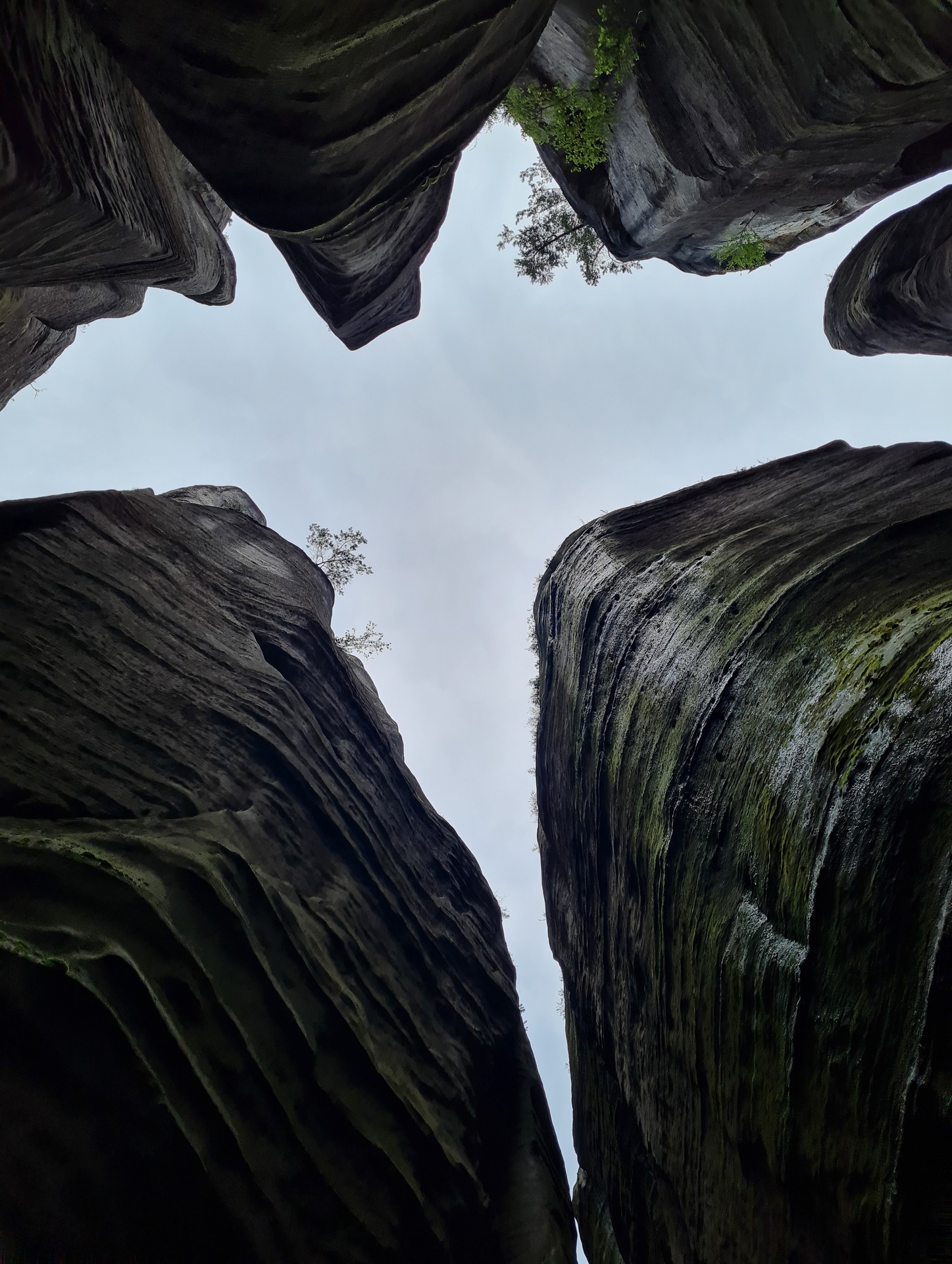 Skały Adrszpaskie w skalnym mieście w Czechach