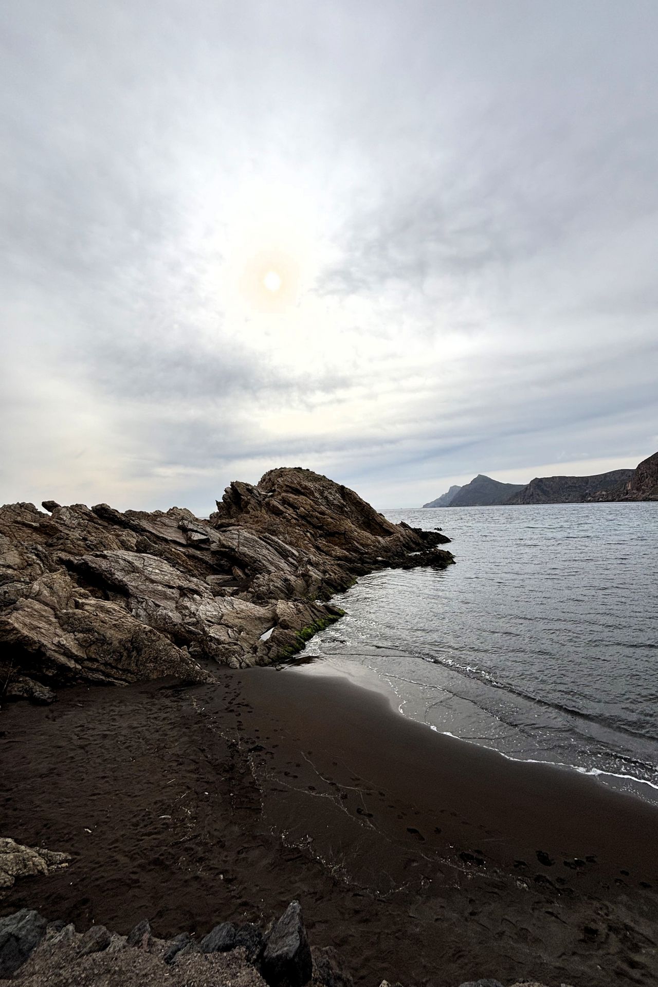 Plaża nad morzem Alborańskim